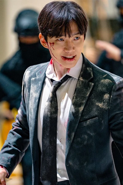 Anh Hùng Tiền Mặt